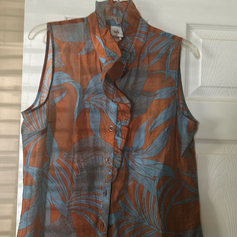 EUC CAbi tropical top